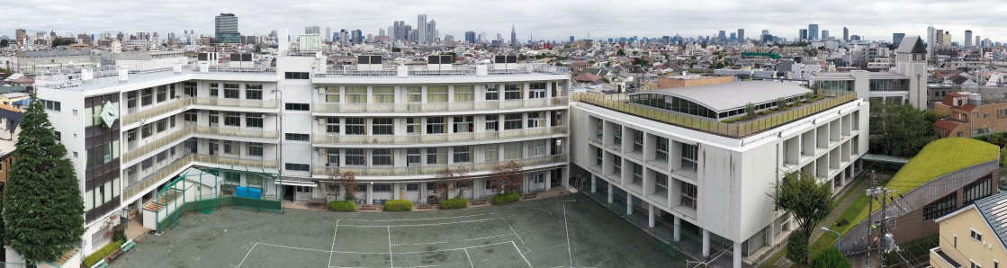 下北沢成徳高等学校の校舎